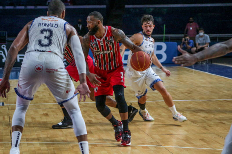 Basquete Tricolor Ganha Do Bras Lia Em Casa Pelo Nbb