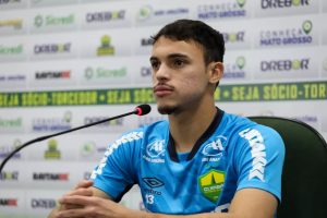 Danilo Gomes durante a passagem pelo Cuiabá — Foto: AssCom Dourado