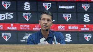 Thiago Carpini em entrevista